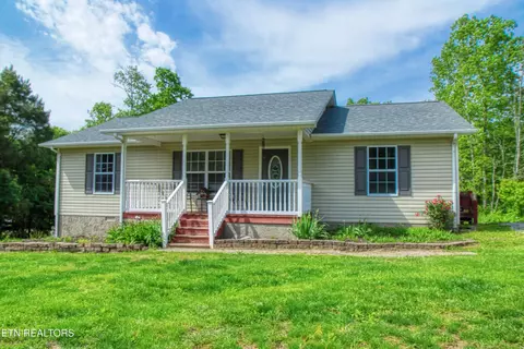 Exterior - 634 Robs Rd, Grimsley, TN 38565 photo 2 of 4
