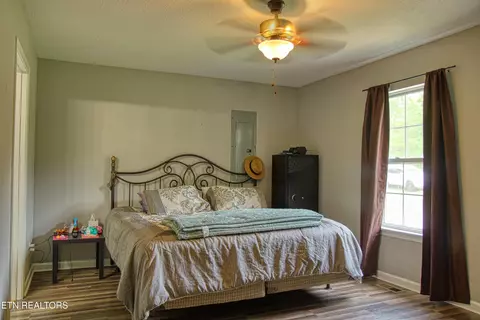 Bedroom - 634 Robs Rd, Grimsley, TN 38565 photo 1 of 3