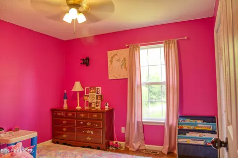 Bedroom - 634 Robs Rd, Grimsley, TN 38565 photo 3 of 3