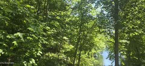 157 Overlook Cv, Crossville, TN 38558