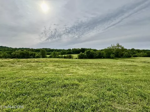 Rutledge Pike, Blaine, TN 37709