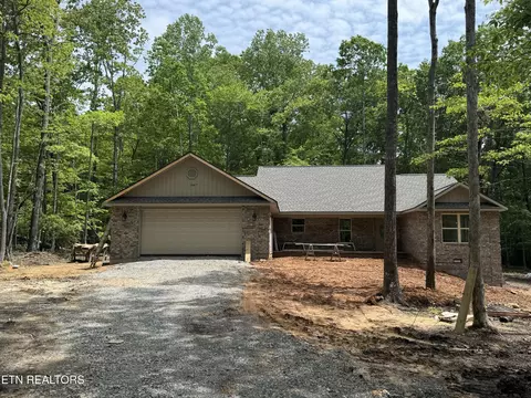 1847 Chinkapin Tr, Monterey, TN 38574