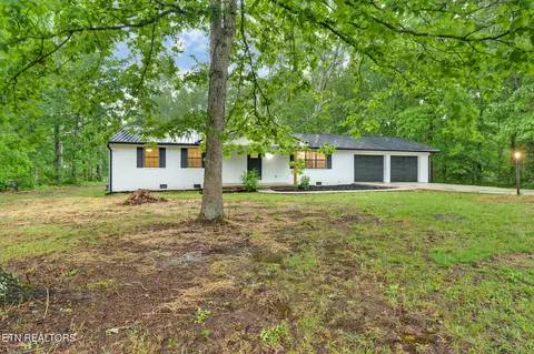 1122 N Shady Lane Loop, Clarkrange, TN 38553 photo 3