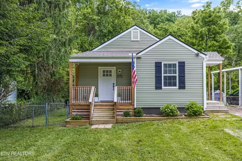 3916 W Bellemeade Ave, Knoxville, TN 37919