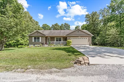 822 Cahita Ln, Crossville, TN 38572