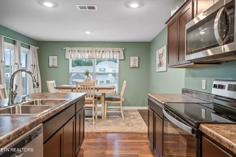 9502 Joy Denise Ln, Heiskell, TN 37754 photo 16