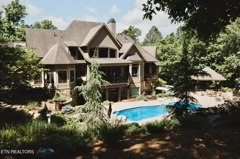 612 Mcfee Rd, Knoxville, TN 37934