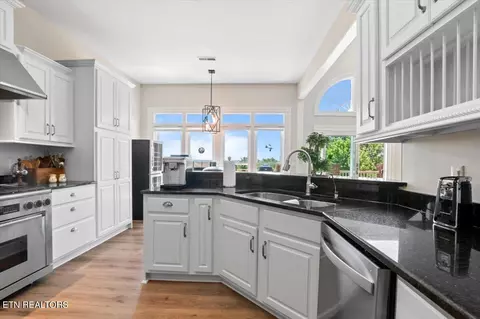 Kitchen - 145 Brave Dr, Oneida, TN 37841 photo 3 of 6