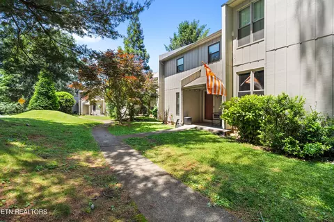 8707 Olde Colony Tr #17, Knoxville, TN 37923