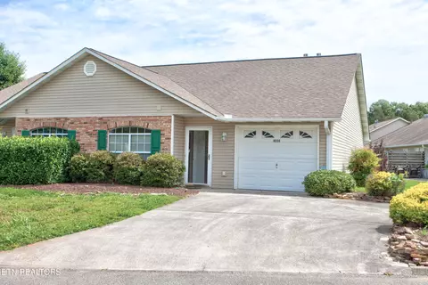 7443 Creek Song Ct, Knoxville, TN 37920