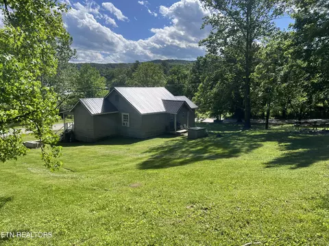 2045 Winona Road Rd, Huntsville, TN 37756