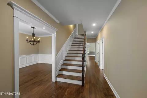 Entry Way - 4914 Circle Rd, Corryton, TN 37721 photo 1 of 3