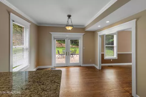 Dining - 4914 Circle Rd, Corryton, TN 37721 photo 2 of 2