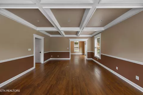 Living - 4914 Circle Rd, Corryton, TN 37721 photo 2 of 3