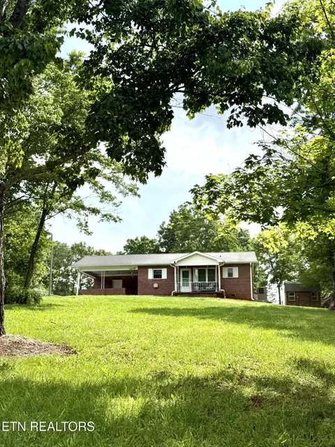 408 Fairview Rd, Tellico Plains, TN 37385