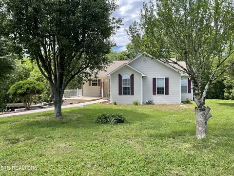 2460 Riverview Rd, Lenoir City, TN 37771