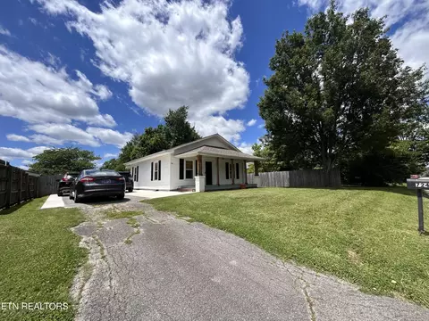 724 Montvue Ave, Morristown, TN 37813