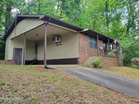 1403 Skyline Dr, New Market, TN 37820