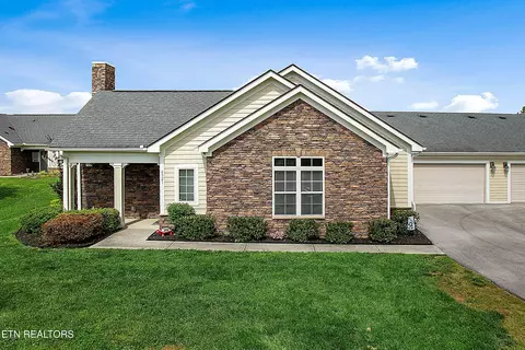 4921 Willow Bluff Cir, Knoxville, TN 37914