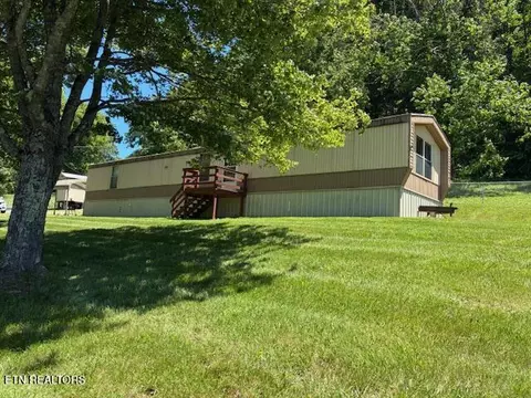 124 Central Point Rd, Rutledge, TN 37861