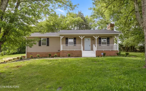 3404 Clayton Ct, Maryville, TN 37804