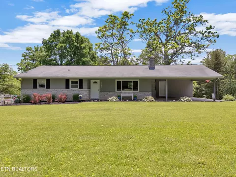 1046 Mccall Ln, Knoxville, TN 37920