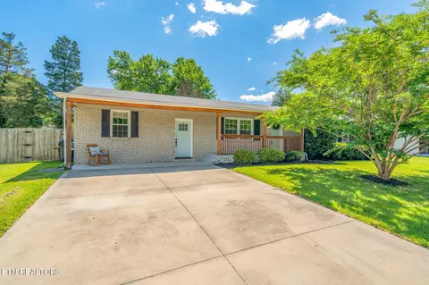 824 Noragate Rd, Knoxville, TN 37919