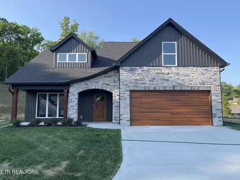 2432 Lena George Ln, Knoxville, TN 37931