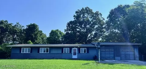 1604 Wandering Rd, Knoxville, TN 37912