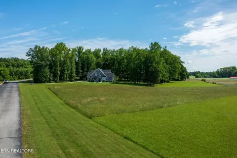 243 W Shore Dr, Rockwood, TN 37854