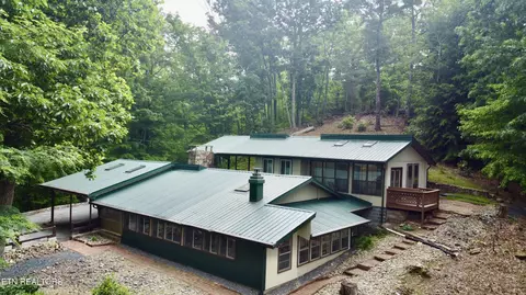 619 Jefferson Rd, Gatlinburg, TN 37738
