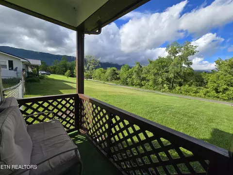 288 Machine Branch Rd, Ewing, VA 24248 photo 6