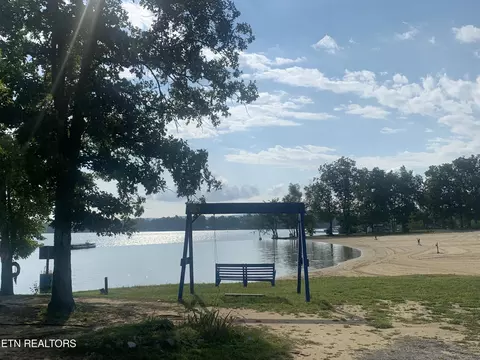 95 Sioux Tr, Crossville, TN 38572