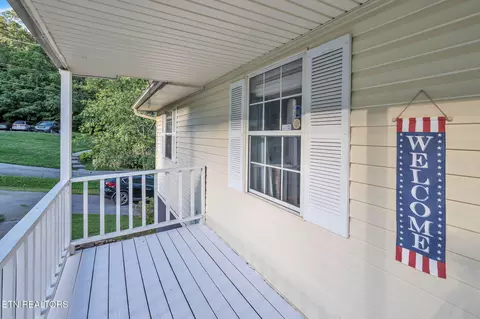 6608 Hickory Way Lane Ln, Knoxville, TN 37918