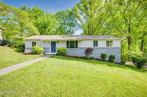 4502 Mockingbird Ln, Knoxville, TN 37918