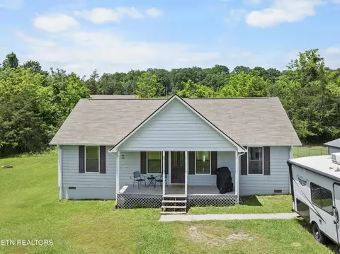 153 Mill Creek Ln, Jacksboro, TN 37757