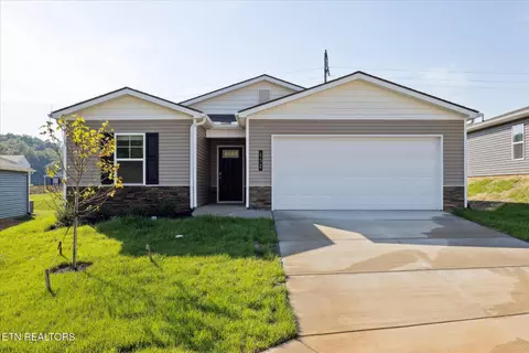 132 N Rolling Meadows Dr, Harriman, TN 37748