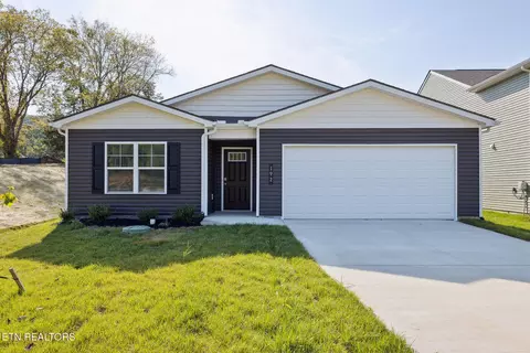 192 N Blissful Meadows Dr, Harriman, TN 37748