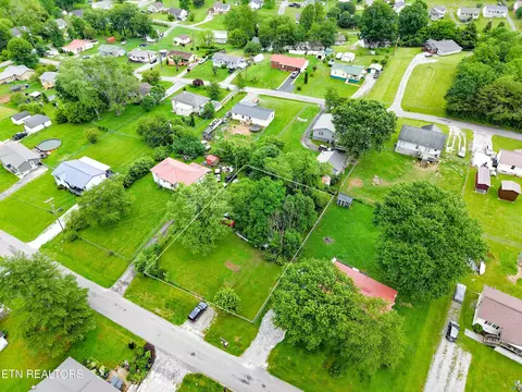 Valley View Rd, La Follette, TN 37766