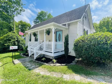 5422 Cricket Ln, Walland, TN 37886