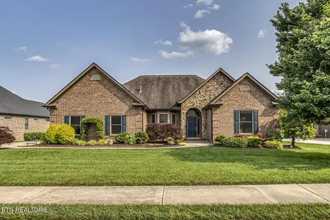 156 Millstone Ln, Lenoir City, TN 37772