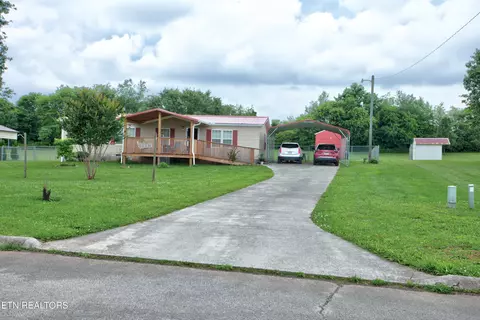 5261 Morganton Blvd, Greenback, TN 37742