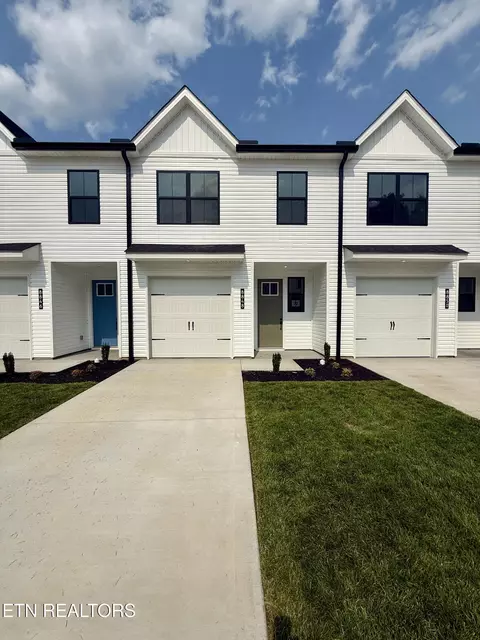 8848 Chapman Trace Way, Knoxville, TN 37920