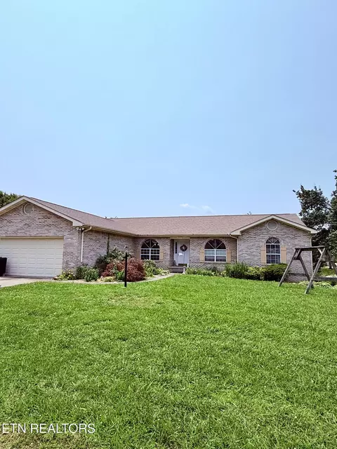 10095 Double Tree Rd, Knoxville, TN 37932