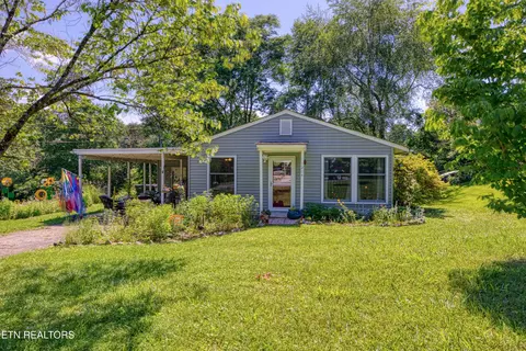 1204 Columbine Cir, Knoxville, TN 37919