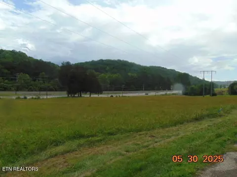 112 Ridgecrest Dr, Harriman, TN 37748