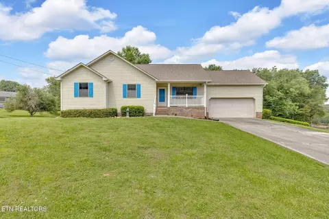 264 Roundup Ln, Lenoir City, TN 37772