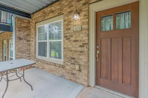 3950 Cherokee Woods Way #105, Knoxville, TN 37920