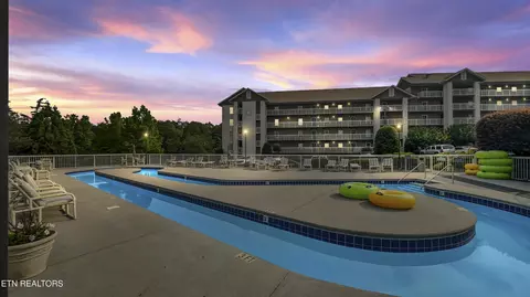 205 Ogle Dr #614, Pigeon Forge, TN 37863