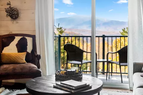 3710 Weber Rd #E107, Gatlinburg, TN 37738